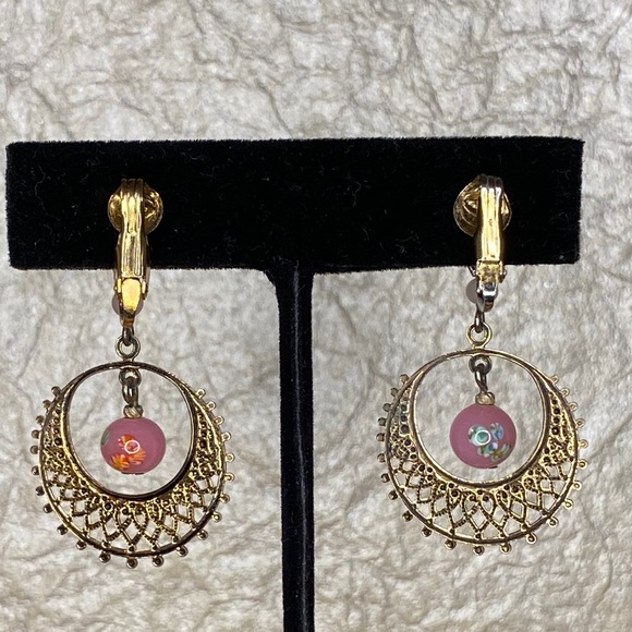 Pink & Gold Tone Filigree Vintage Clip Earrings - Picture 3 of 7